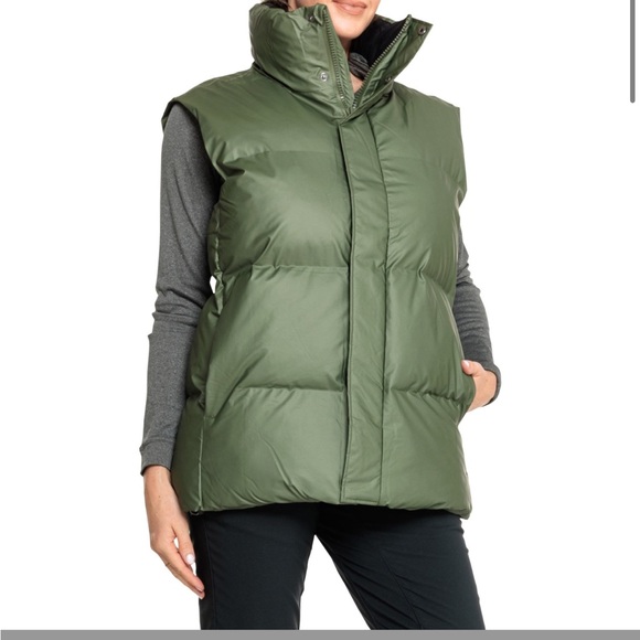 RAINS Boxy Puffer Vest - Waterproof, Insulated - Picture 2 of 5